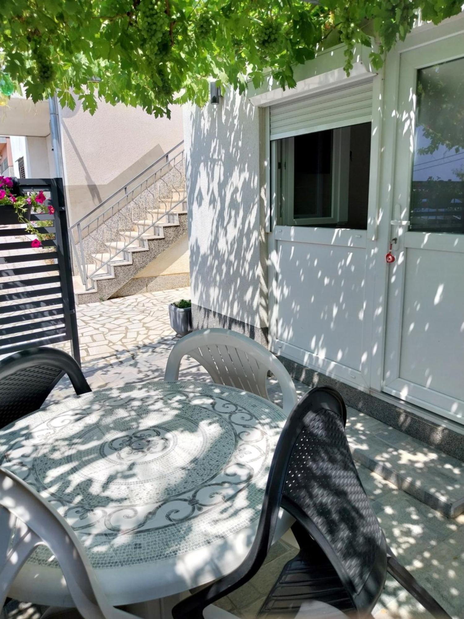 Ml Apartman Senj  Luaran gambar